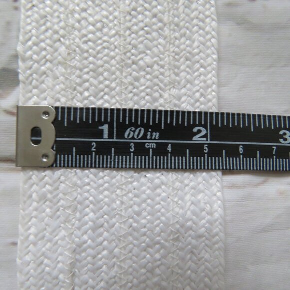 Vintage 1980s White Macrame Belt - Picture 5 of 6